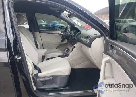 2022 Volkswagen Tiguan 2.0T Se R-Line Black из США, поврежденный, VIN 3VV8B7AX4NM044543